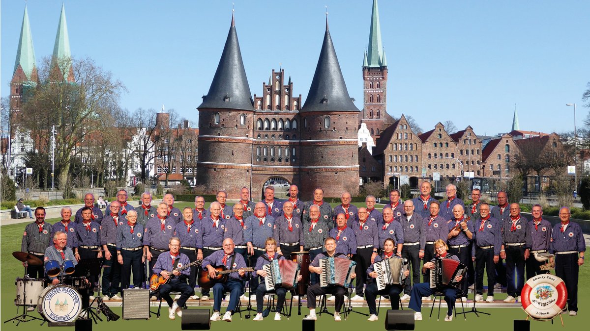 Lübecker Shanty-Chor "Möwenschiet" im Kolosseum