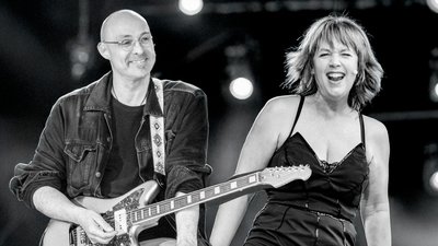 The Queen of Plattdüütsch and her Guitar King